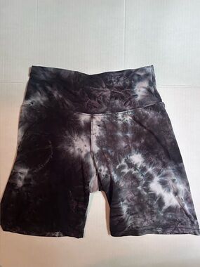 Wallflower Black and Gray Tie-Dye High-Rise Bike Shorts